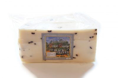 queso-de-oveja-con-aceitunas